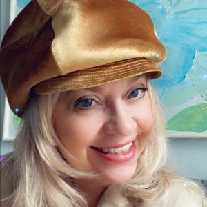 Vintage 70’s Disco Newsboy Velvet Gold Hat by Evelyn Raye